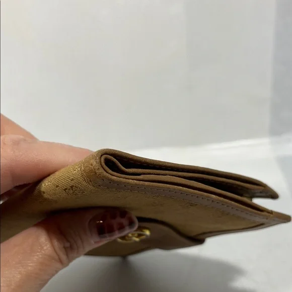 Gucci Tan Monogram Canvas Wallet - Picture 10 of 12